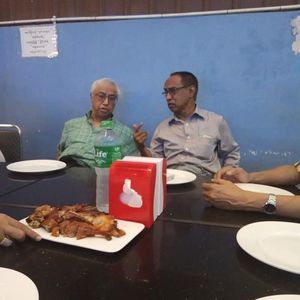 Meet your Posher, Myint